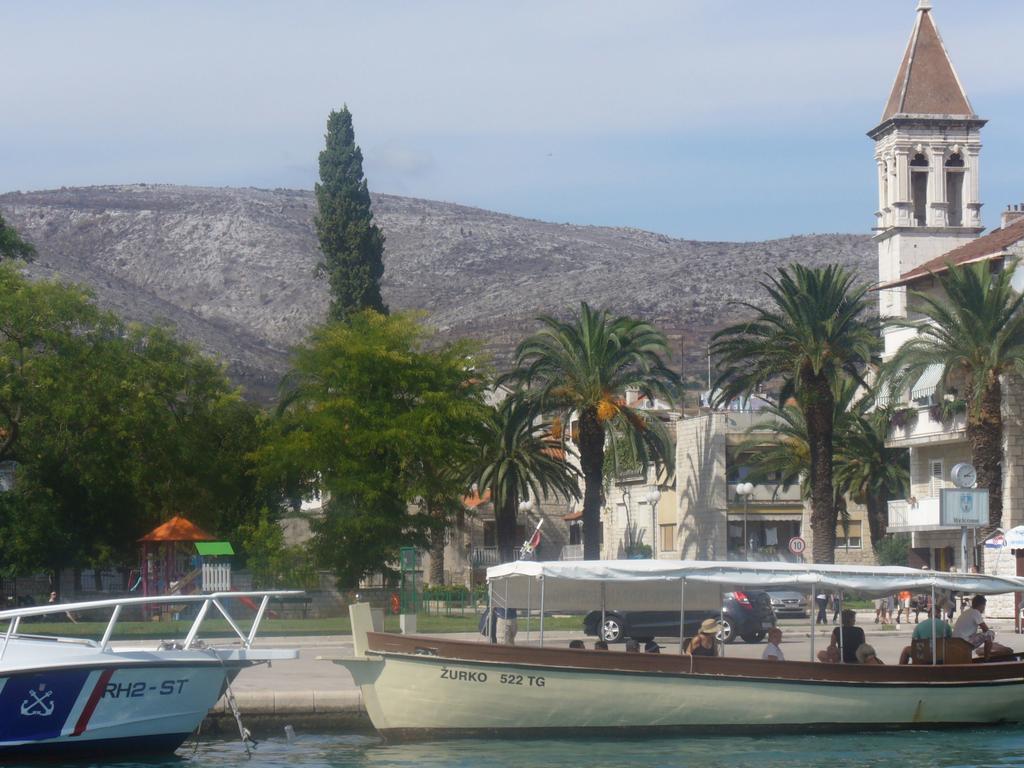 Apartments Zdravko Trogir Eksteriør billede