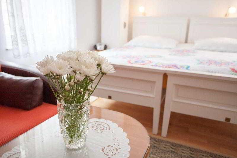 Apartments Zdravko Trogir Eksteriør billede