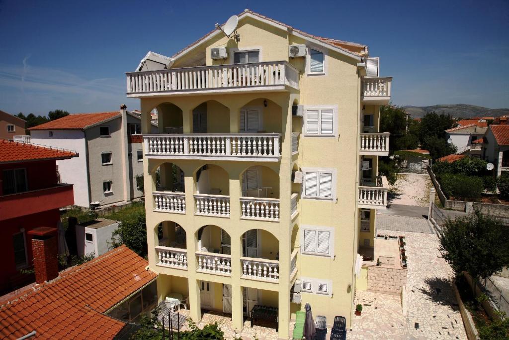 Apartments Zdravko Trogir Eksteriør billede